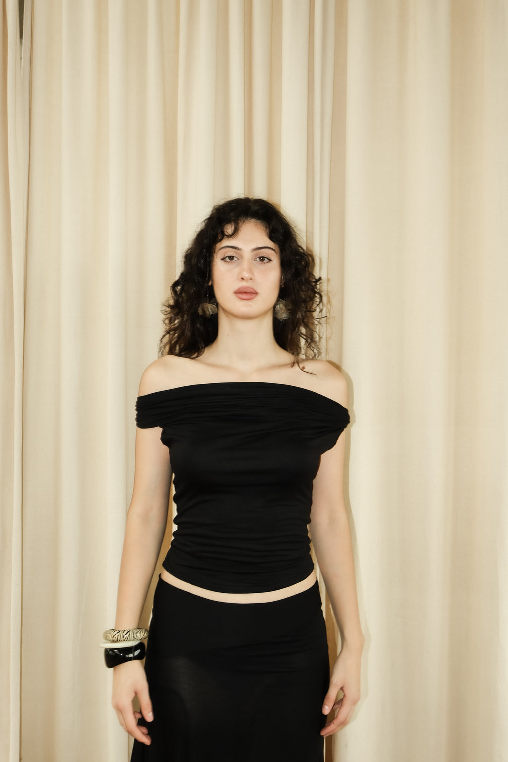 Gina knot top